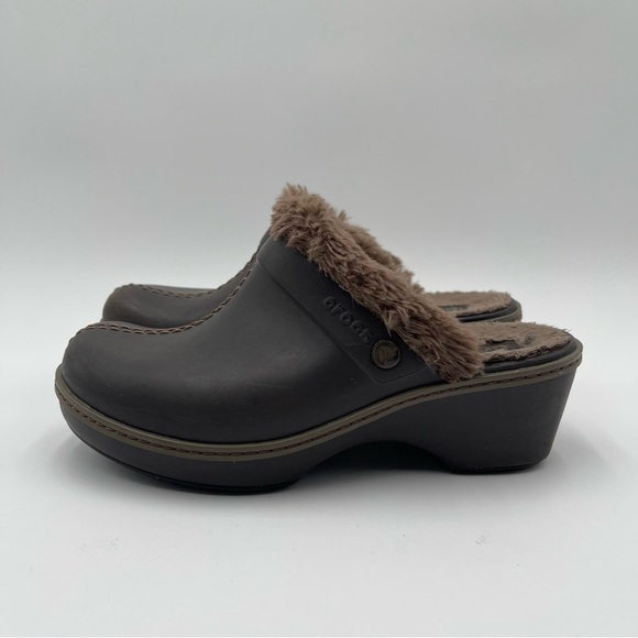 CROCS Cobbler Eva Clogs Heeled Mules Faux Fur Women’s Sz 7 Slip On Casual - Picture 2 of 14